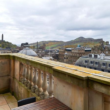 Cheval The Edinburgh Grand Aparthotel Kültér fotó The view from the rooftop terrace