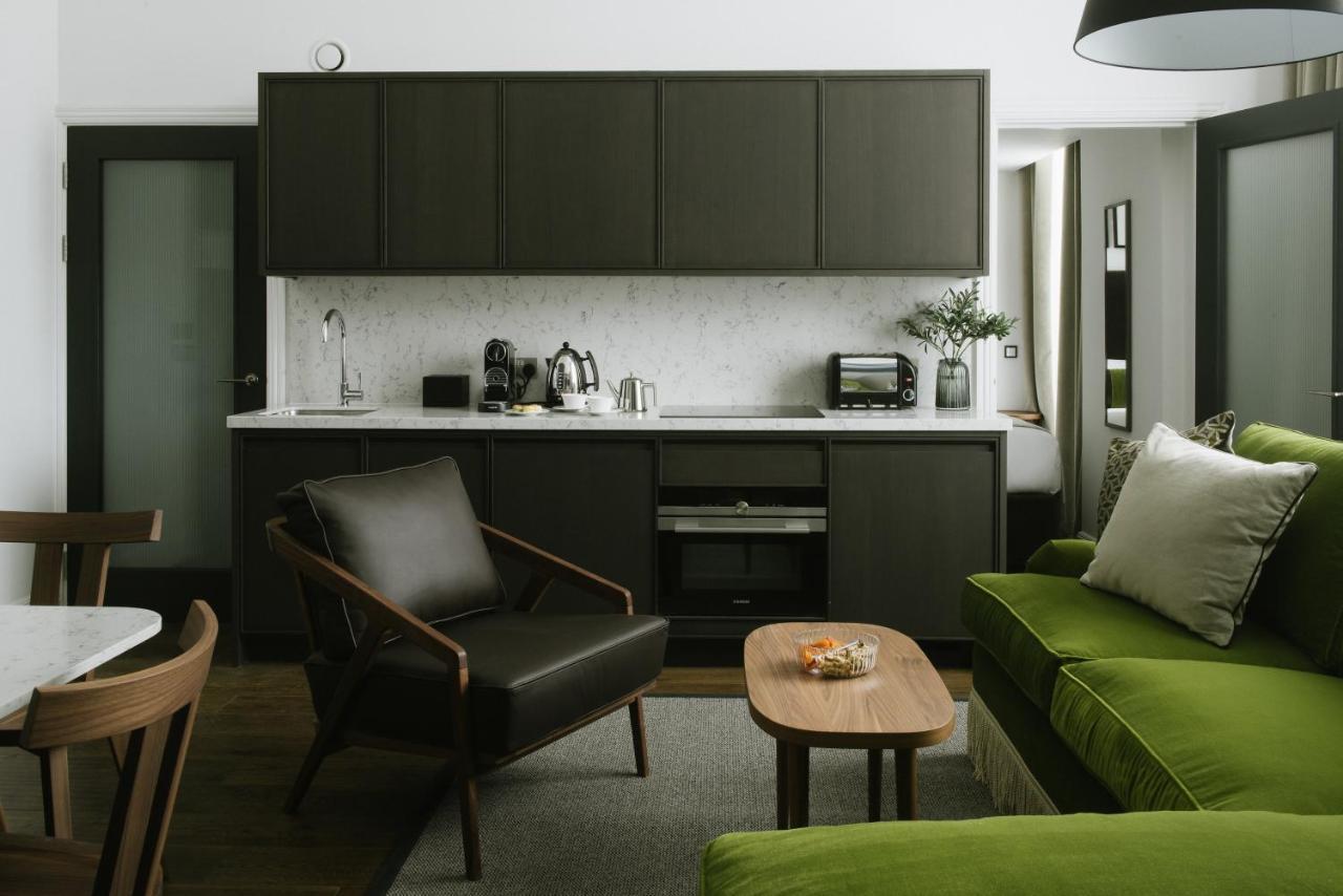 Cheval The Edinburgh Grand Aparthotel Kültér fotó A kitchen in a serviced apartment in London